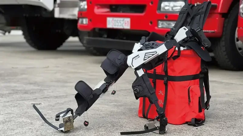 Making Engineering Visible in Industrial Design